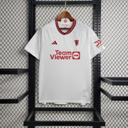 Maglia da trasferta del Manchester United 2023 2024