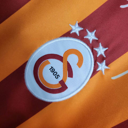 Camiseta de futbol local galatasaray 2023 2024