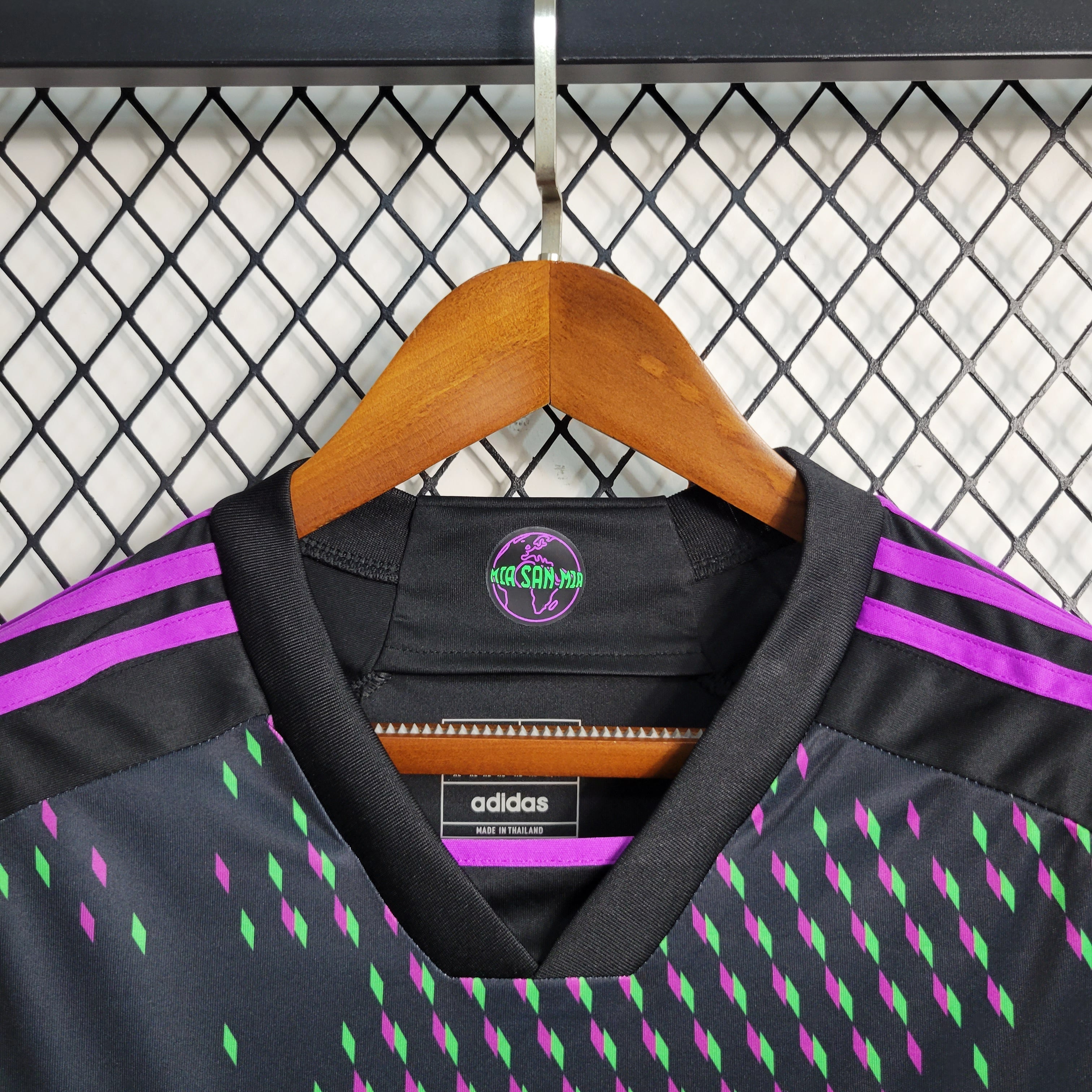 Maglia da trasferta del Bayern Monaco 2023 2024
