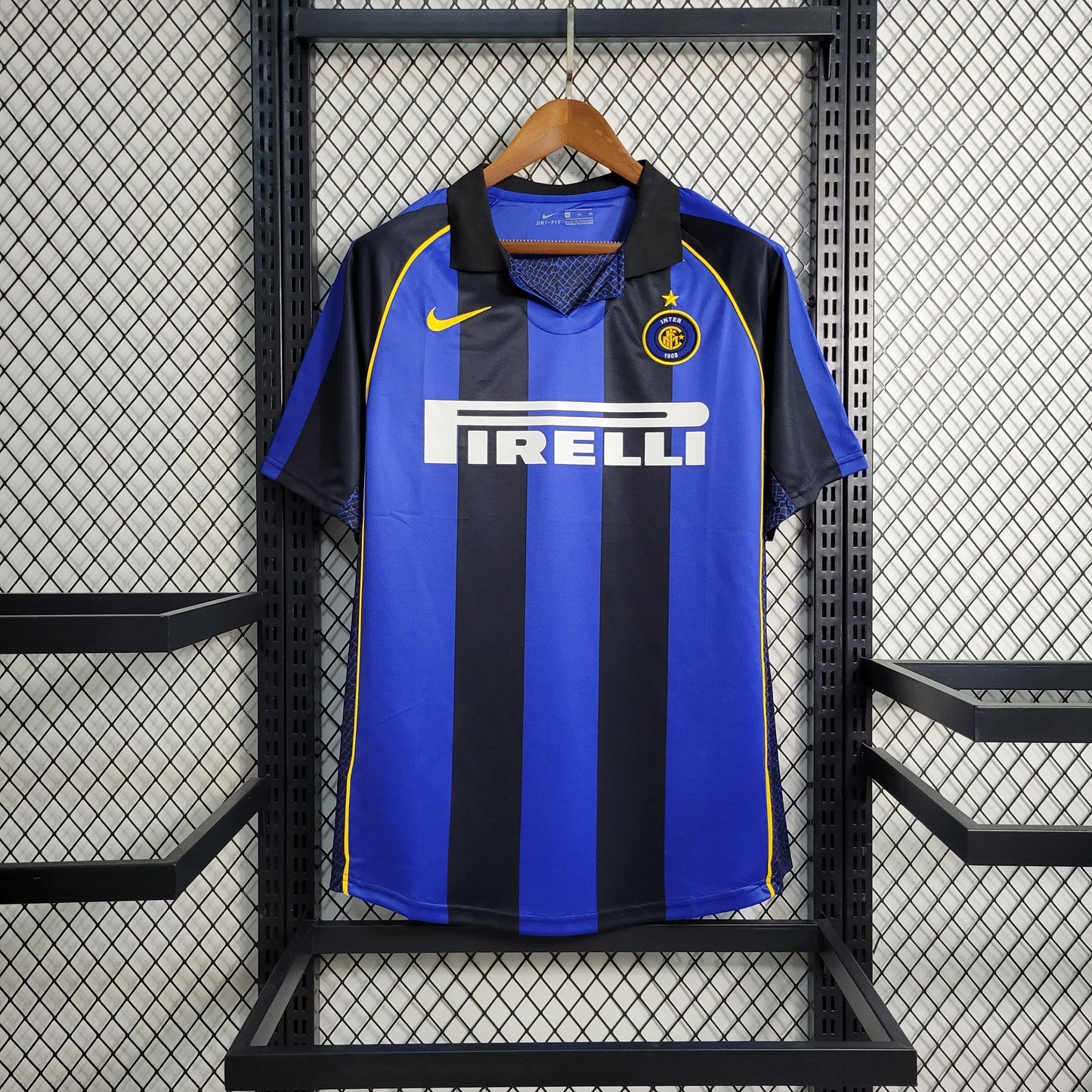 Camiseta retro del Inter de Milán 2001 2002