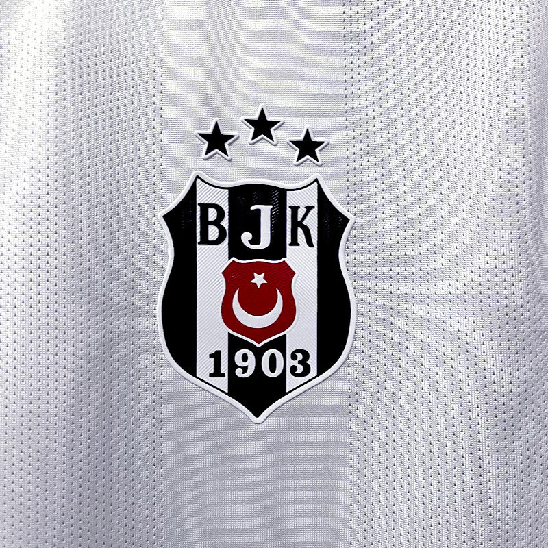 Camiseta local Besiktas 2022/23