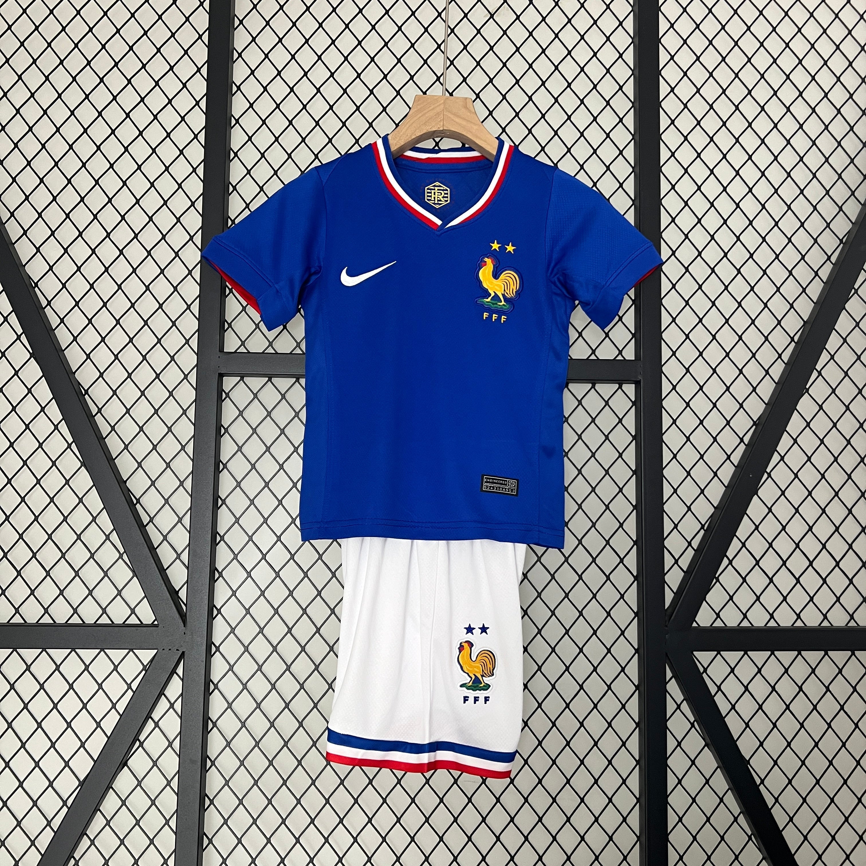 Kit Bambini 24/25 Francia Casa