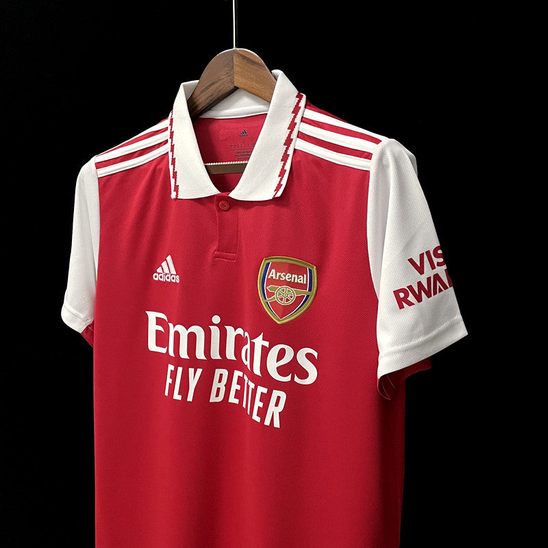 Maglia casalinga dell'Arsenal 2022 2023