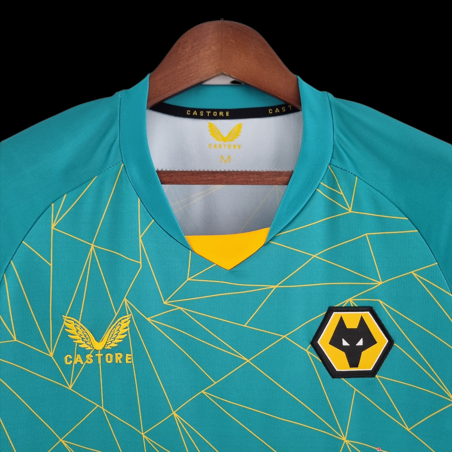 Camiseta Wolverhampton Segunda 2022/23