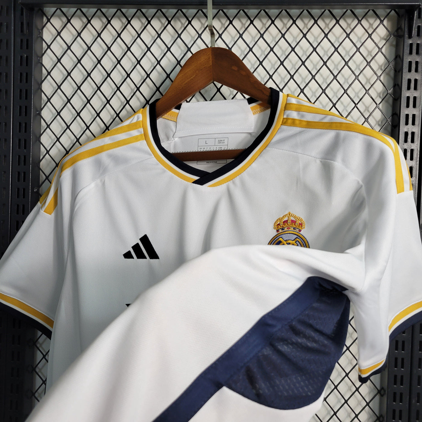 Maglia casalinga del Real Madrid 2023 2024