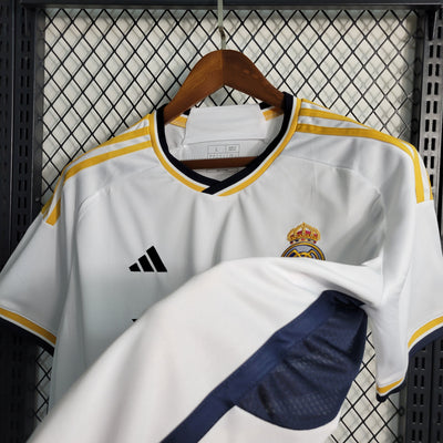 Maglia casalinga del Real Madrid 2023 2024