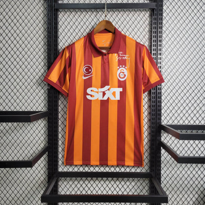 Camiseta de futbol local galatasaray 2023 2024