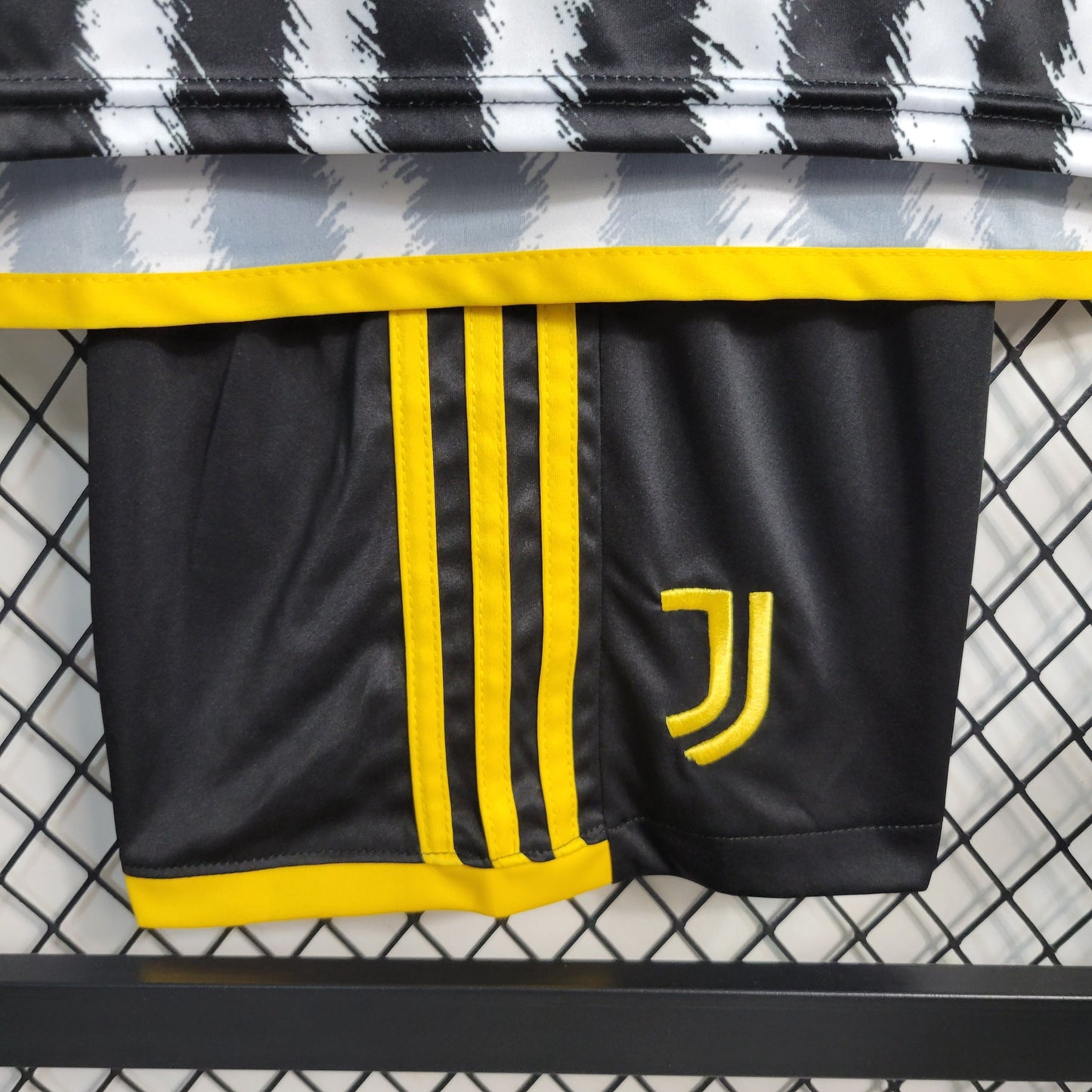 Kit Enfant Juventus 2023 2024