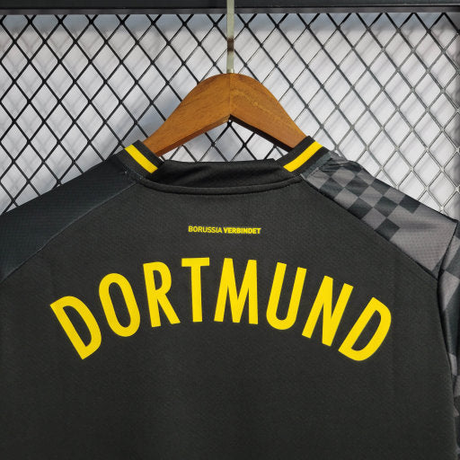 Camiseta de visitante del Dortmund 2022/23