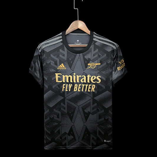 Camiseta de visitante del Arsenal 2022/23