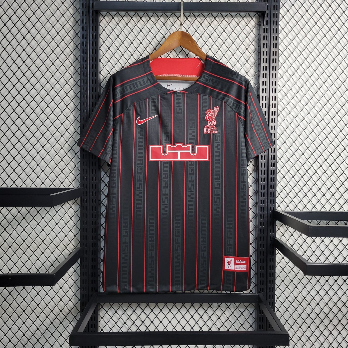 Liverpool maillot Lebron James 2023