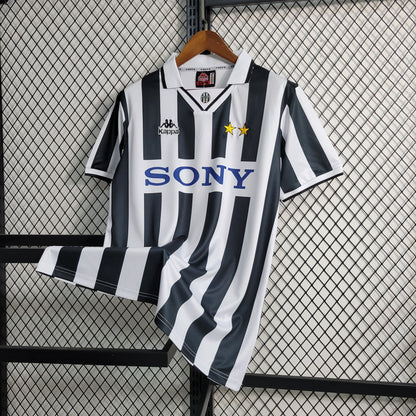 Camiseta Retro Juventus 1995 1997