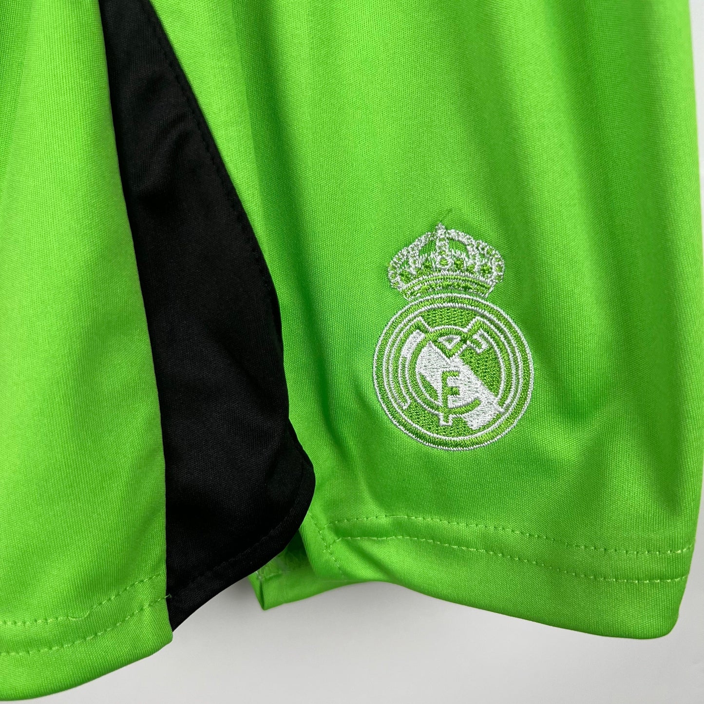 Kit Enfant Real Madrid 2023 2024