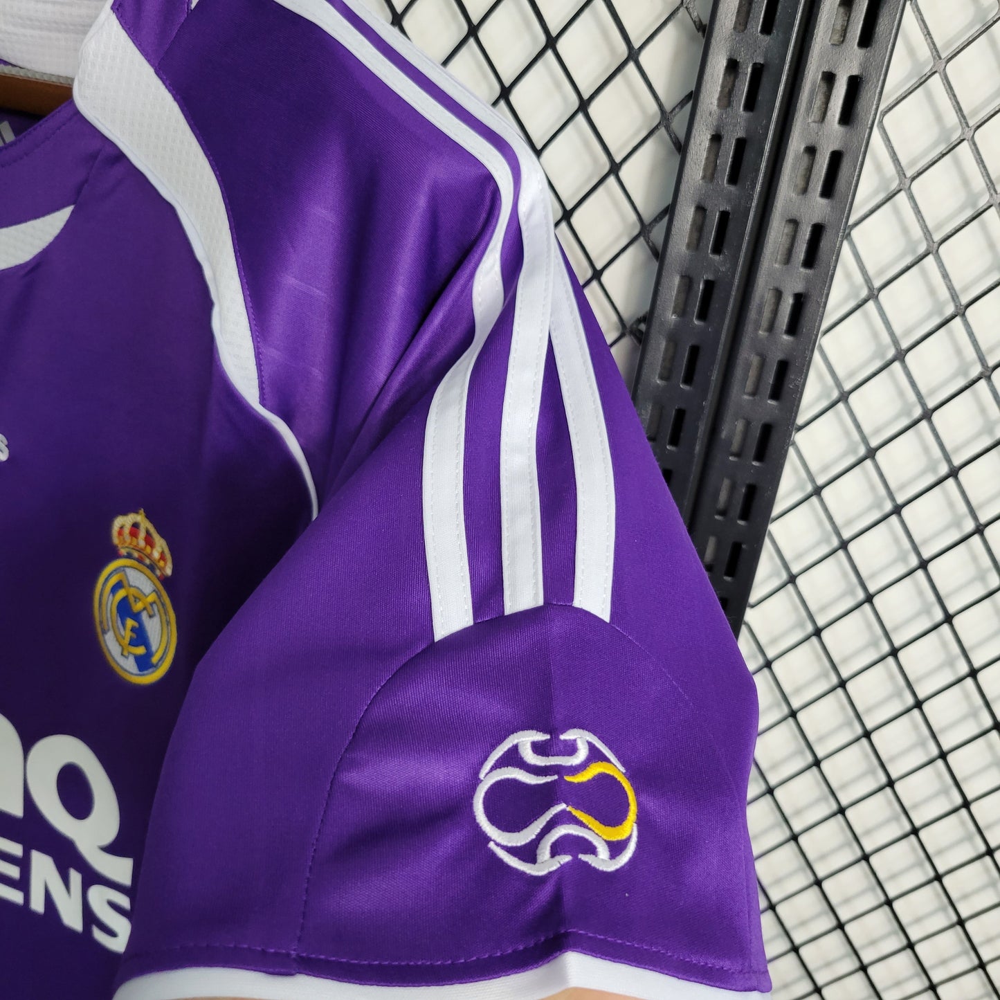 camiseta retro real madrid 2006