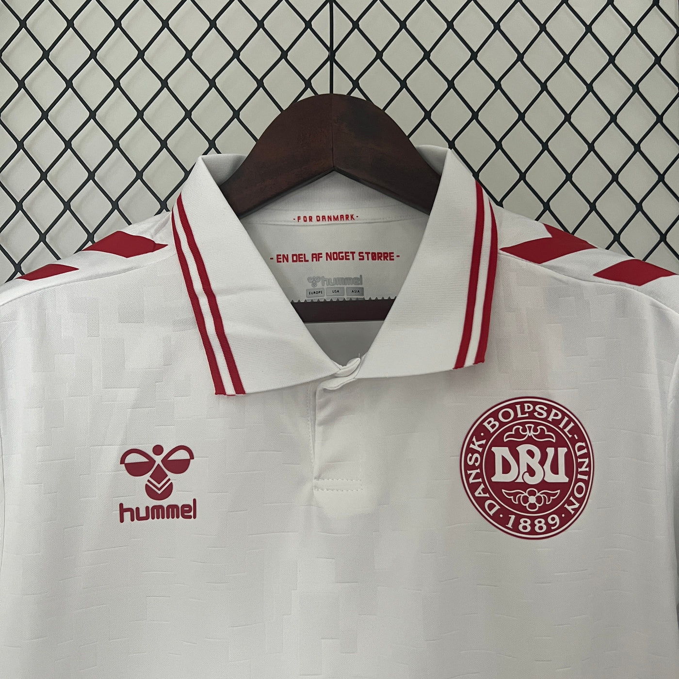 Camiseta Dinamarca Segunda 2024/2025