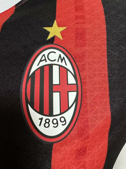 Camiseta de local del AC Milan 2024/2025