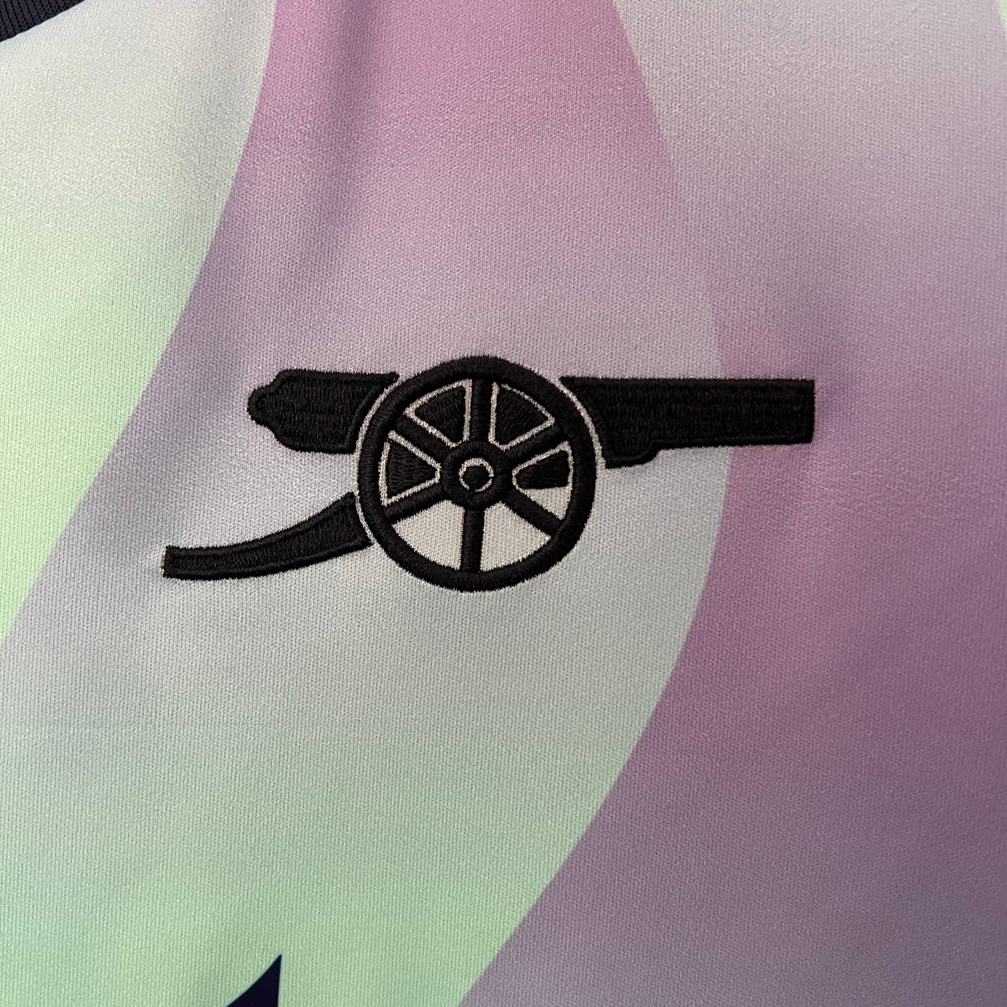 Camiseta conceptual Arsenal 2024/2025