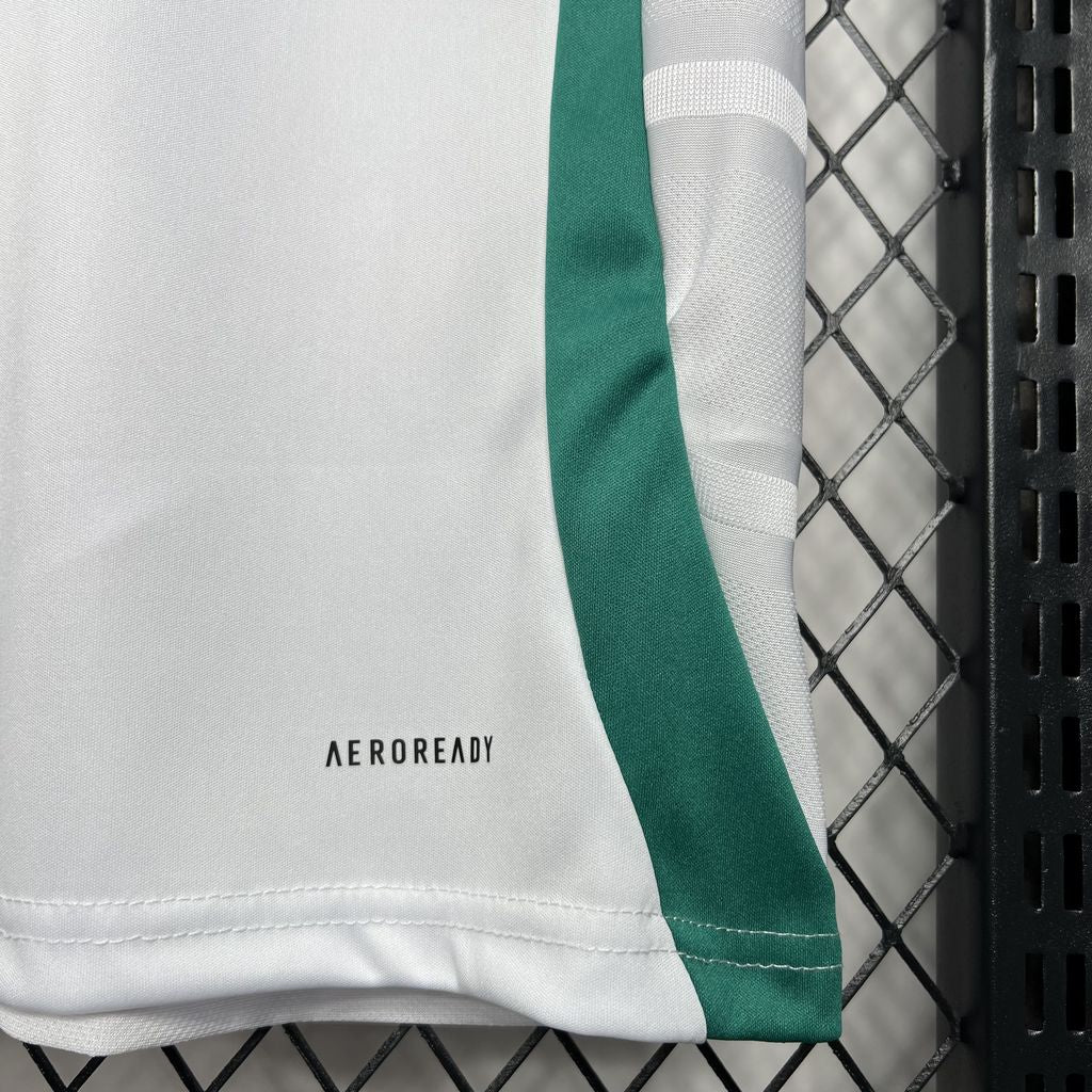 Terza maglia Newcastle 2024/2025