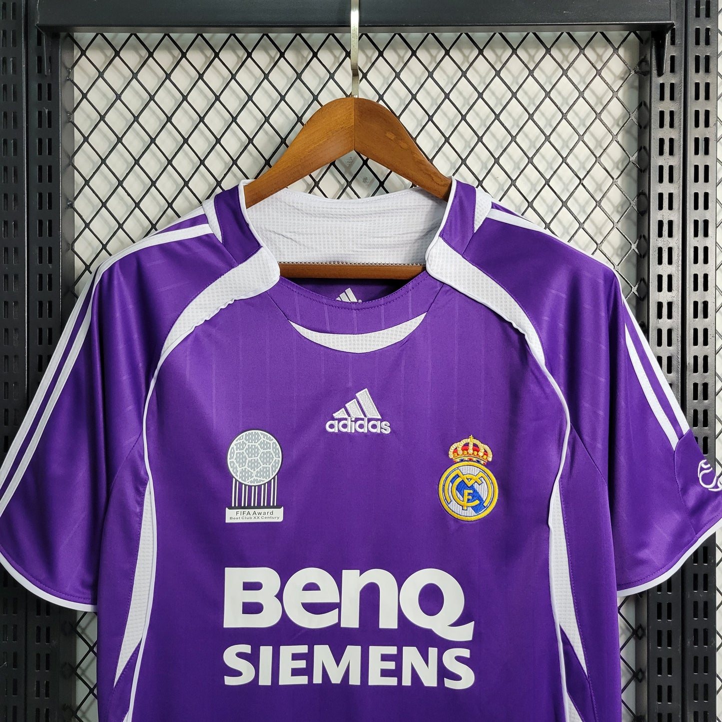 camiseta retro real madrid 2006