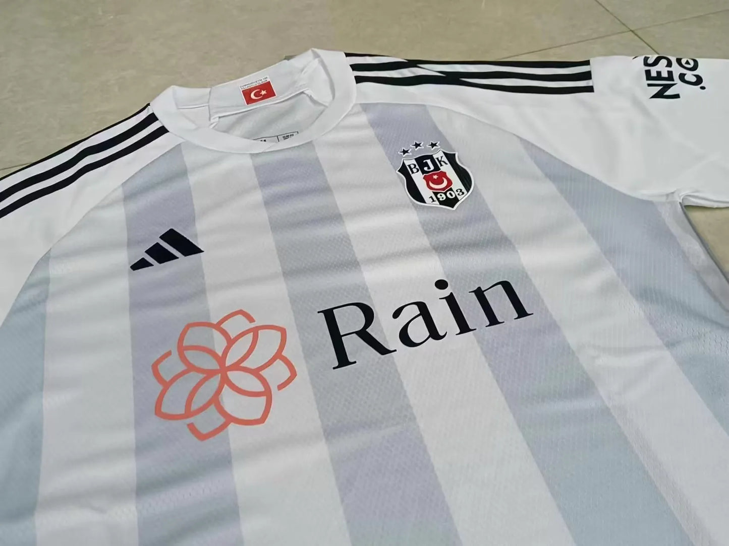 Beşiktaş  maillot 2023 2024 domicile