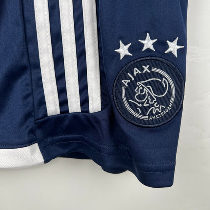 Kit Enfant Ajax 2023 2024