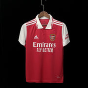 Maglia casalinga dell'Arsenal 2022 2023