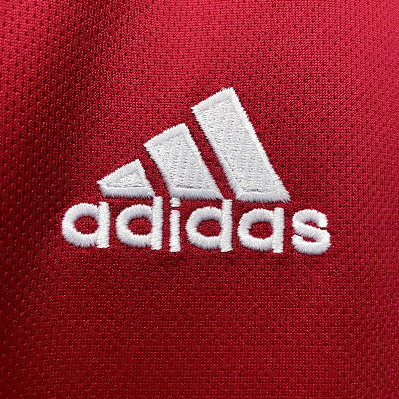 Maglia casalinga dell'Arsenal 2022 2023