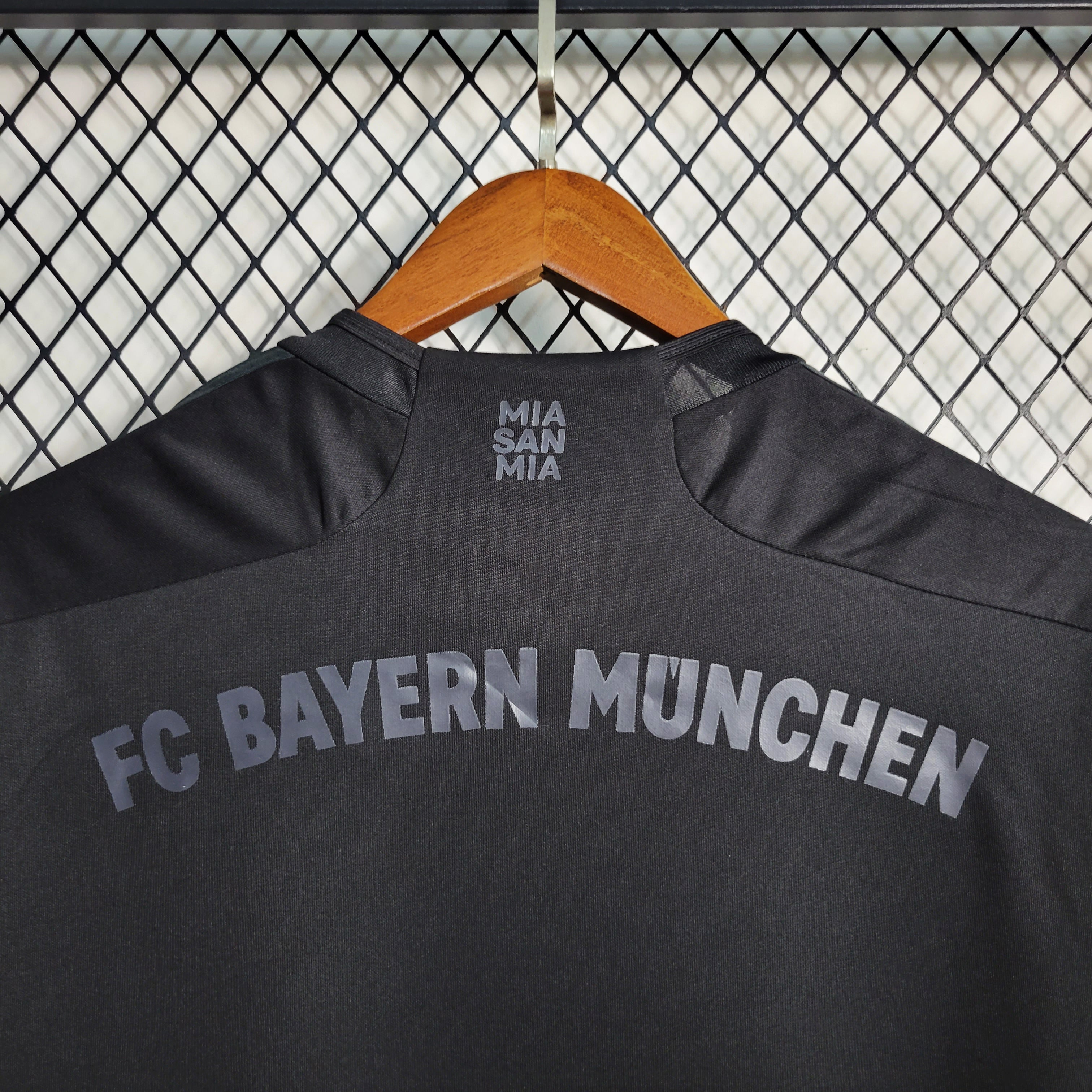 Maglia Bayern Monaco 2023 2024 Completa Nera