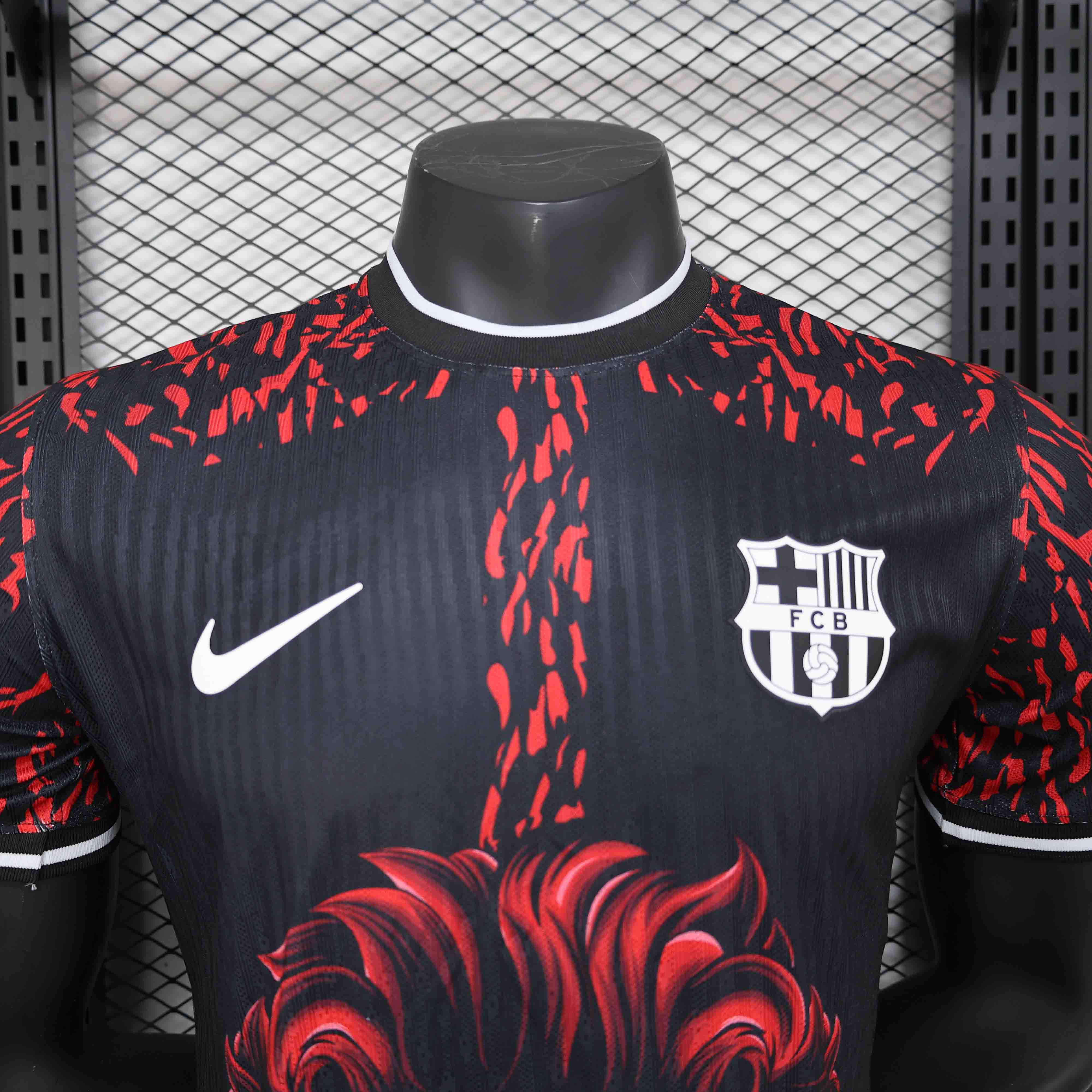 24-25 Édition Spéciale Lion Rouge de FC Barcelone