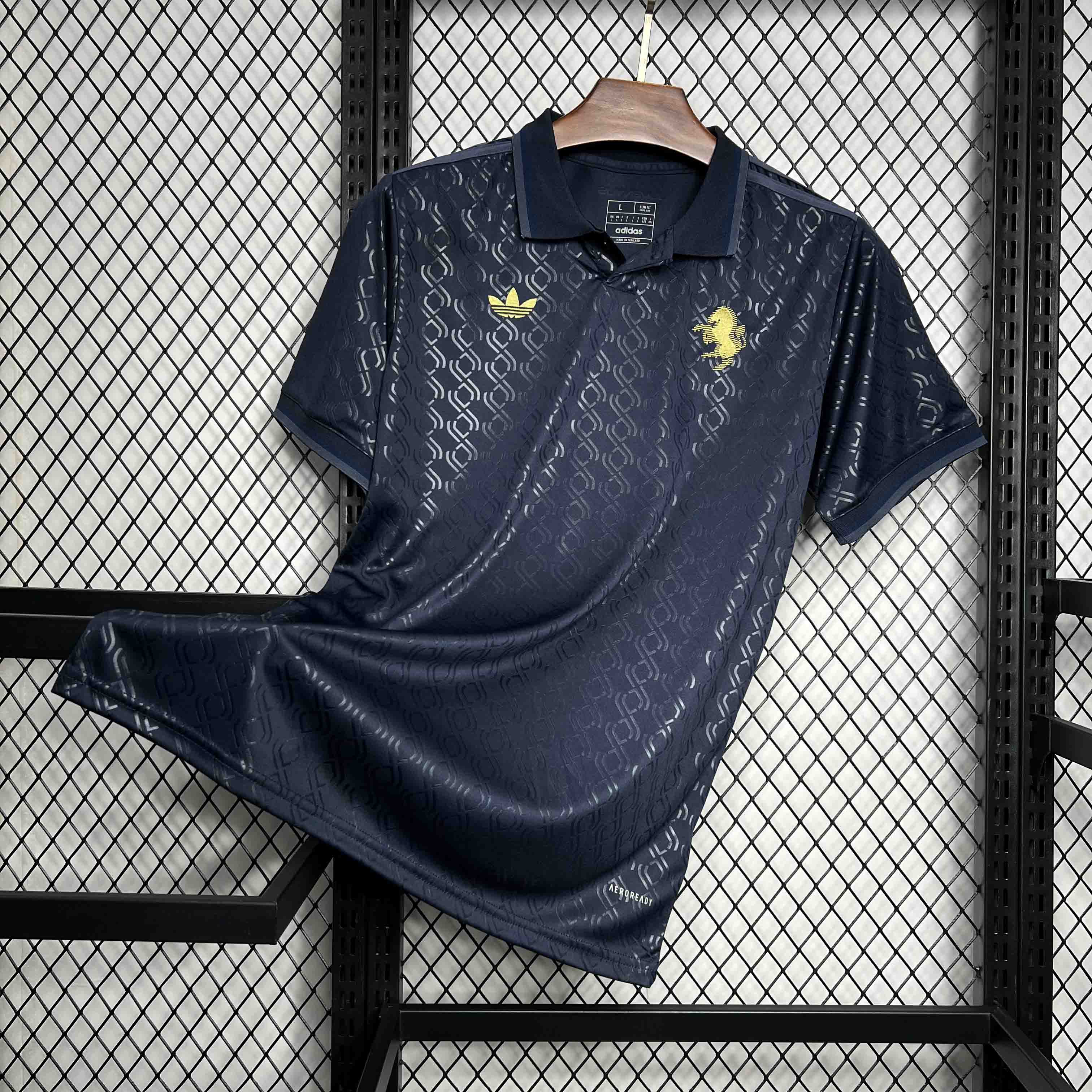 Terza maglia Juventus 2024/2025