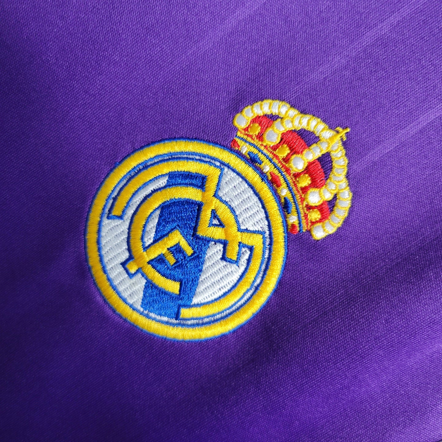 camiseta retro real madrid 2006