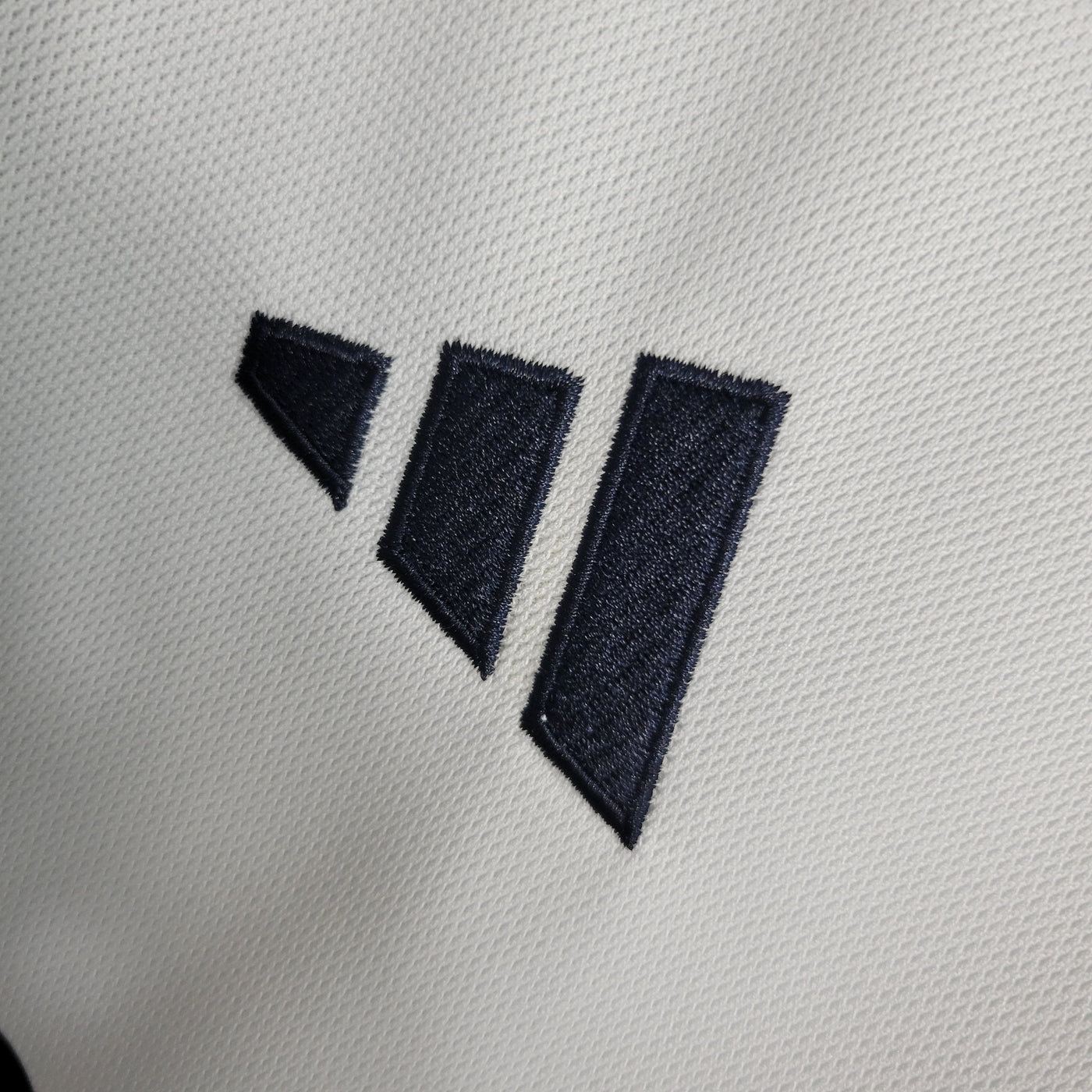 Maglia casalinga del Real Madrid 2023 2024