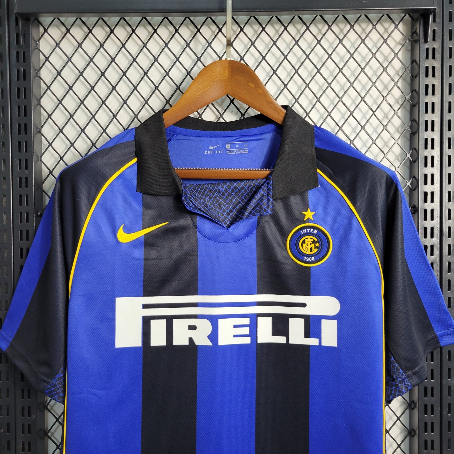 Camiseta retro del Inter de Milán 2001 2002