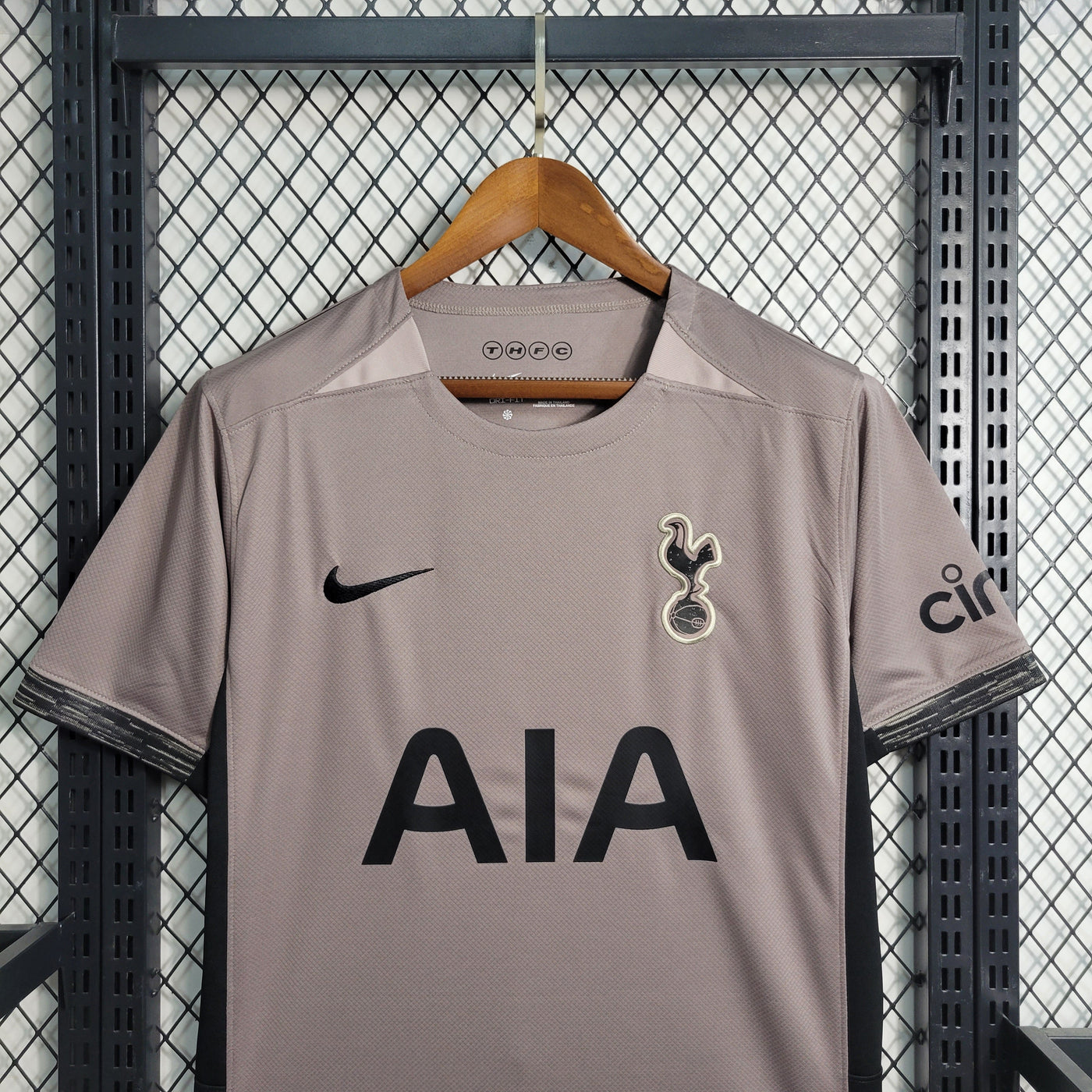 Terza maglia del Tottenham 2023 2024