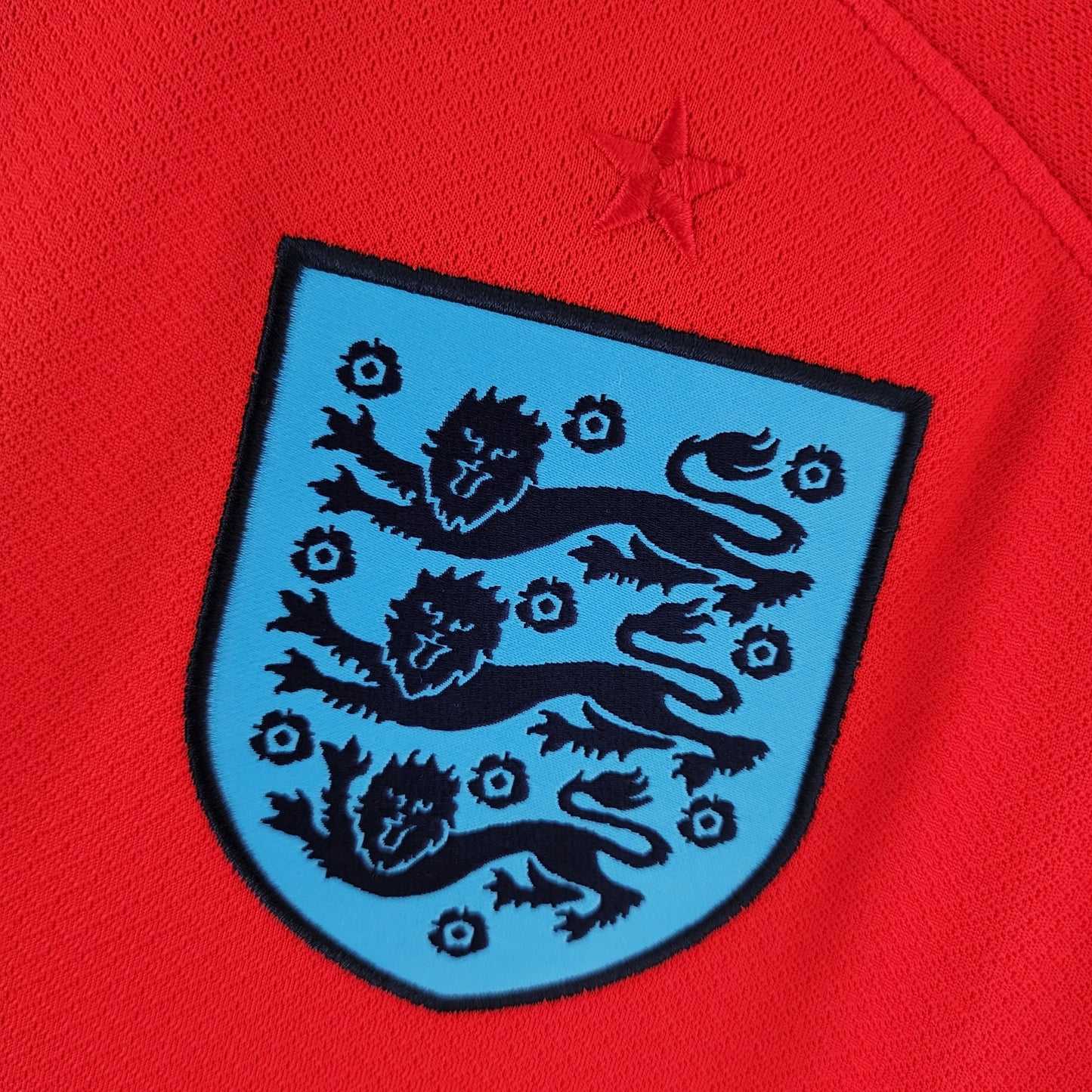 Camiseta de visitante de Inglaterra 2022/23