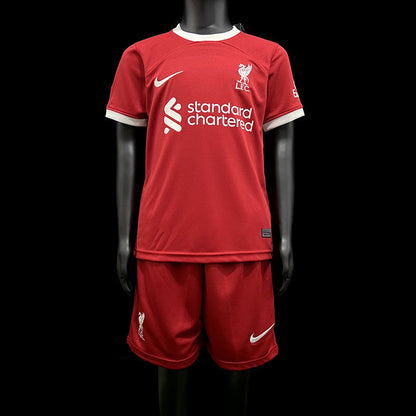 Equipación infantil del Liverpool