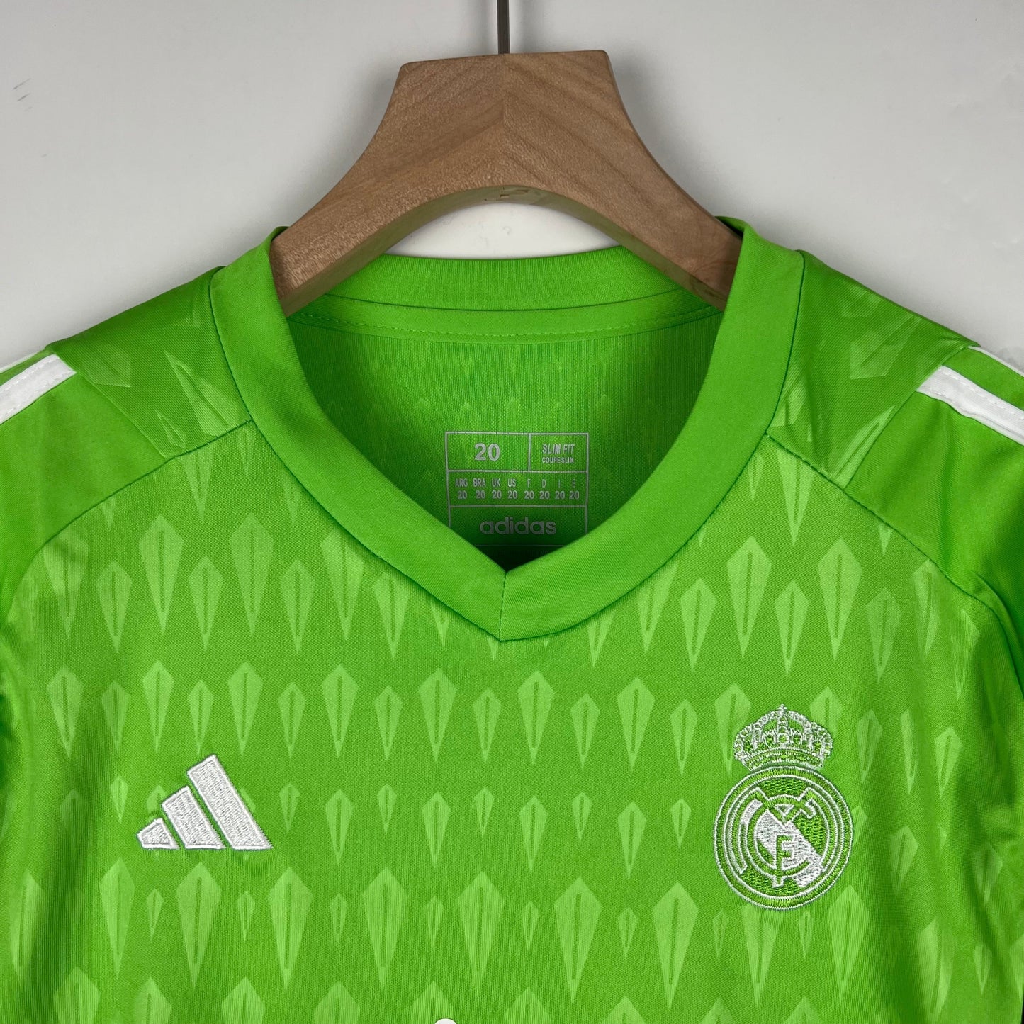 Kit Enfant Real Madrid 2023 2024