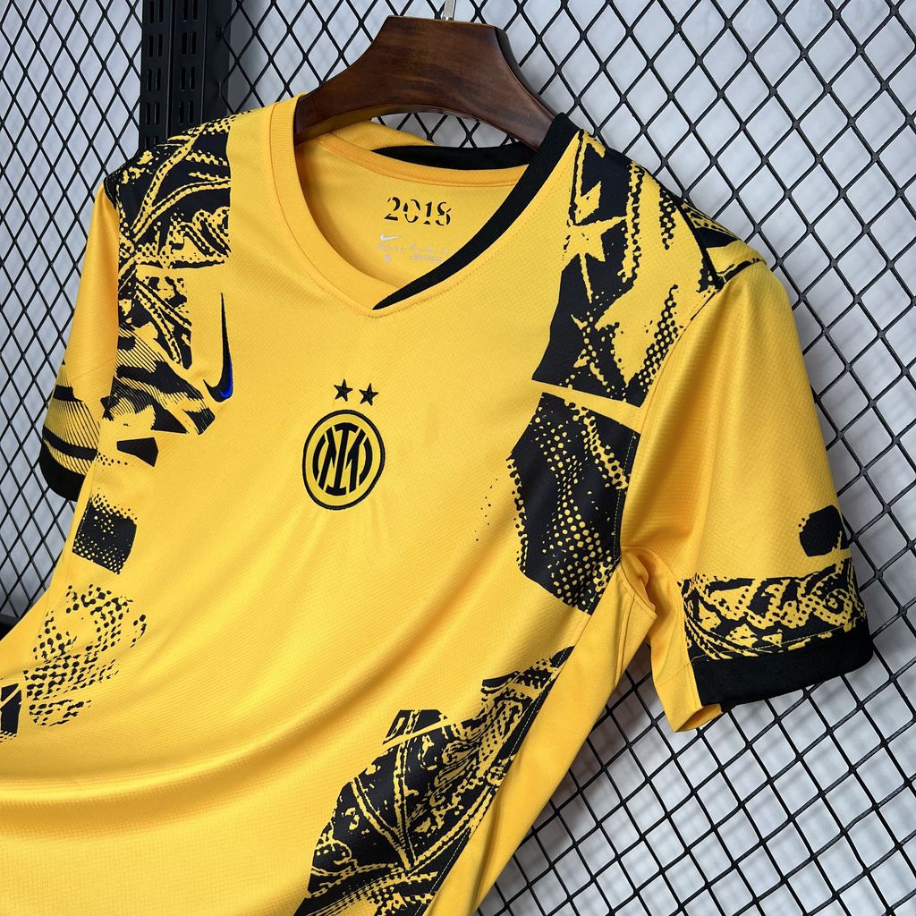 -Maglia AC Milan 2023 2024 terza